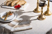 Strikingly Elegant Tablescapes Image 3