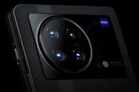 Foldable Handheld Phones Image 6