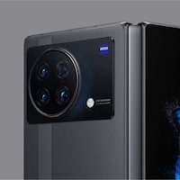 Foldable Handheld Phones Image 7