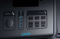 Long-Lasting Solar-Ready Power Stations Image 3