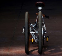 Folding Urban E-Bikes Image 1