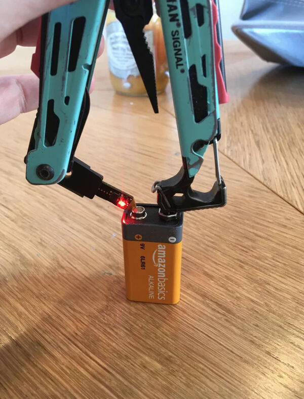 Multitool-Compatible DC Voltmeters