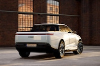 Curvaceous EV Pickup Trucks Image 4