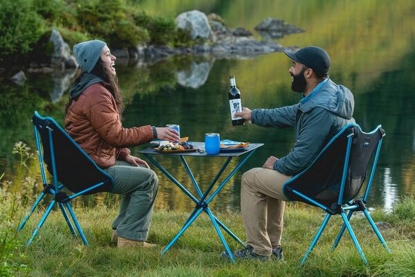 Collapsible Campsite Dining Sets : Helinox Café Chair and Café Table