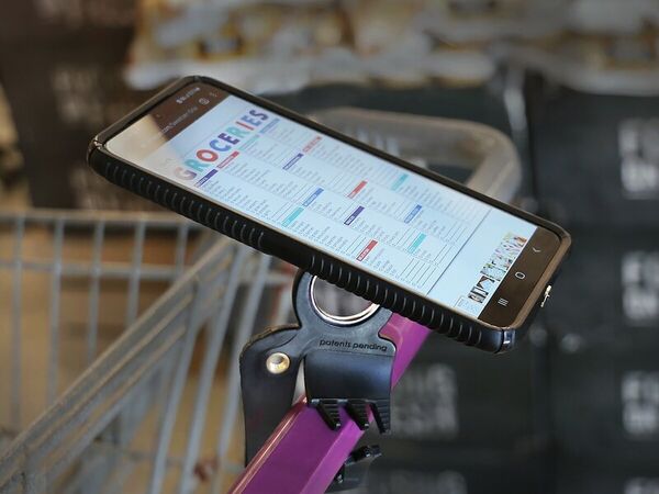 Gripping Smartphone Mount Stands