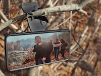 Gripping Smartphone Mount Stands Image 6