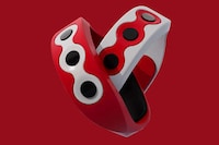 Health-Tracking Swimmer Bracelets Image 7