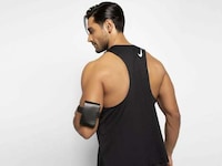 Four-Position Smartwatch Straps Image 4