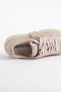 American Tennis Shoes Image 4