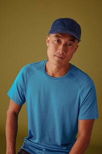 Thermoregulating Athleisure Image 6