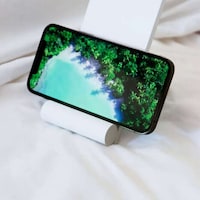Cable Storage Smartphone Stands Image 7