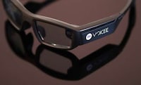 Text-Transcribing Eyewear Image 2