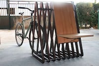 Bike-Friendly Outdoor Benches Image 2