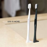 Stand-Up Water Fountain Toothbrushes Image 1