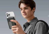 Magnetic Stand-Equipped Power Banks Image 1