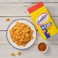 Fish Seasoning-Inspired Crackers Image 1