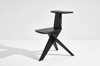 Table-Equipped Seating Solutions Image 3