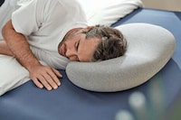 Adaptive Ergonomic Bed Pillows Image 2