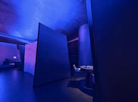 Blue-Tinged Restaurant Interiors Image 2