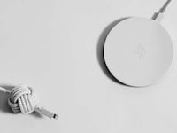 Monochromatic Tech Accessories Image 4