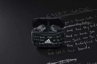 Rapper-Designed Earbuds Image 1