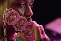 Rapper-Designed Earbuds Image 2