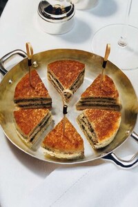 Luxury Retail Restaurants Image 3