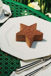 Luxury Retail Restaurants Image 7