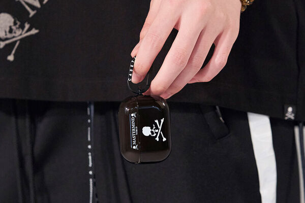 Streetwear Tech Accessories Image 2
