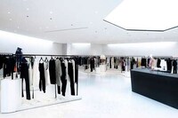 Luxurious Department Stores Image 3