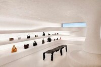 Luxurious Department Stores Image 5