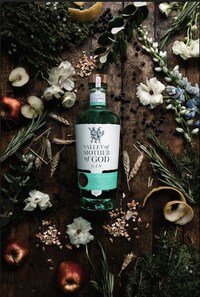Locally Made Smoked Gin Image 1