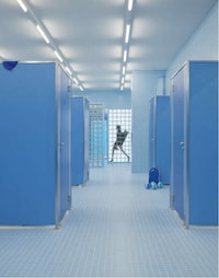Surrealist Pop-Up Installations Image 3