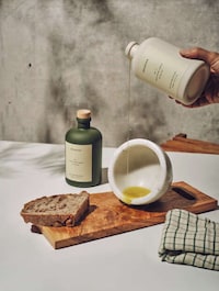 Direct-to-Consumer Olive Oils Image 1