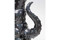 Sci-Fi Nostalgic Dragon Sculptures Image 4
