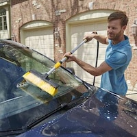Oversized Car-Drying Towels Image 5