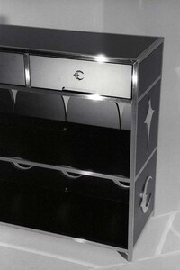 Sleek Open-Space Furniture Lines Image 3