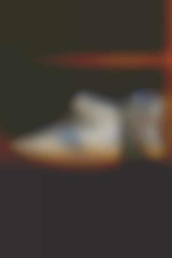 Retro-Themed Basketball Sneakers