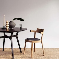 High-Quality Flatpack Chair Designs Image 2