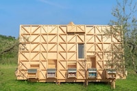 Apiary-Integrated Cabin Designs Image 5