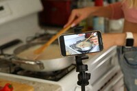 Magnetic Mobile Device Tripods Image 6