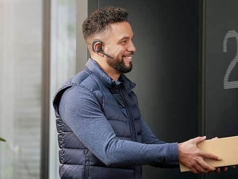 Dual-Microphone Wireless Headsets