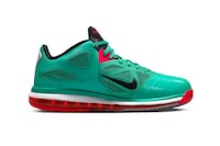 Football Club-Themed Sneakers Image 2
