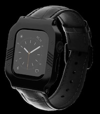 Gilded Smartwatch Models Image 6