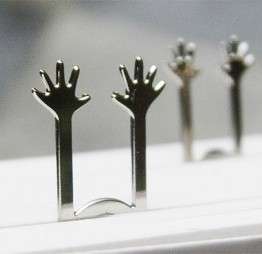 Bookmarks in Distress