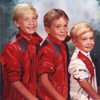 Awkward Family Portraits Image 8