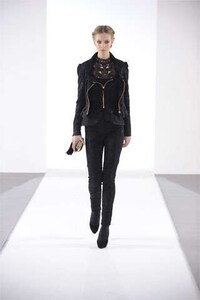 Oriental Fall Fashion Image 6