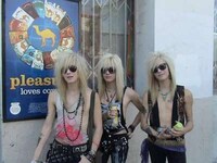 Unisexual Beauty Image 2