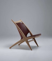 Slick Futuristic Chair Design Image 4