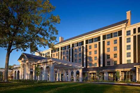 Elvis-Inspired Holiday Experiences